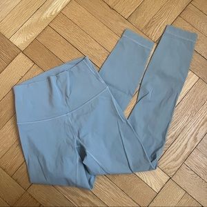 lululemon wunder under leggings chambray in sz 2, 25”